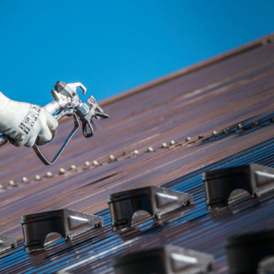 Spritzlackierung des Daches