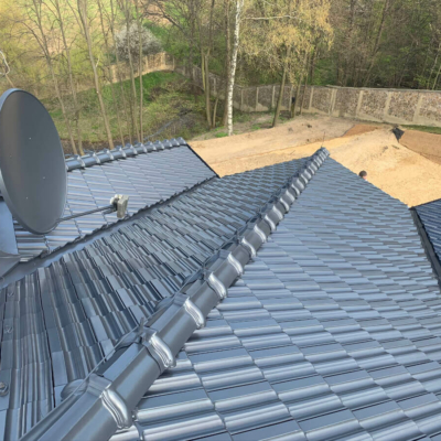 Eine Aufnahme des bemalten Daches