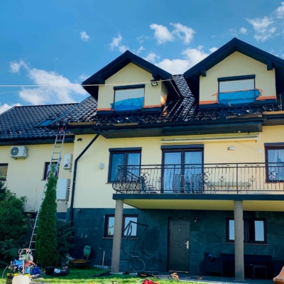 Anstrich von teflonbeschichteten Dachbahnen