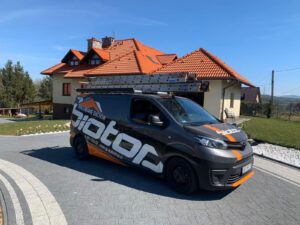 firma-grupa-biotop-malowanie-dachówki-dachu-dachów-Kraków-Katowice-Warszawa-min