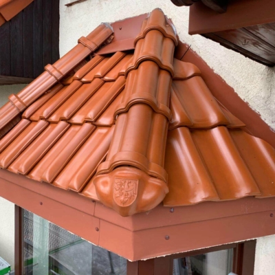 impregnacja-dachówki-ceramicznej-glazurowanej-firma-grupa-biotop-farba-royal (1) Zaimpregnowane dachówki