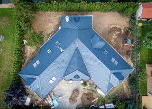 malowanie-dachowek-dachu-grupa-biotop-farba-royal