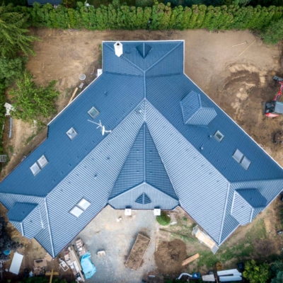 malowanie-dachowek-dachu-grupa-biotop-farba-royal Pomalowany dach z lotu ptaka