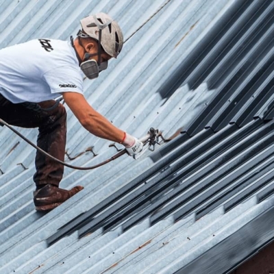 malowanie-dachu-gorąco-biotop Warmdachanstrich - Biotop