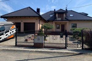 malowanie-mycie-czyszczenie-dachówki-betonowej-cementowej-biotop-royal-farby-min