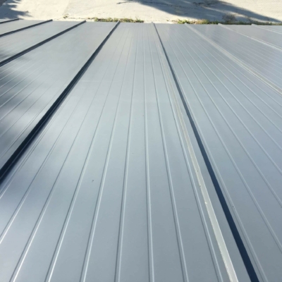 malowanie-płyty-warstwowej-powlekanej-farba-royal-na-gorąco-Radom-Warszawa-biotop-firma-grupa Beschichtete Sandwichplatte – Lackierung